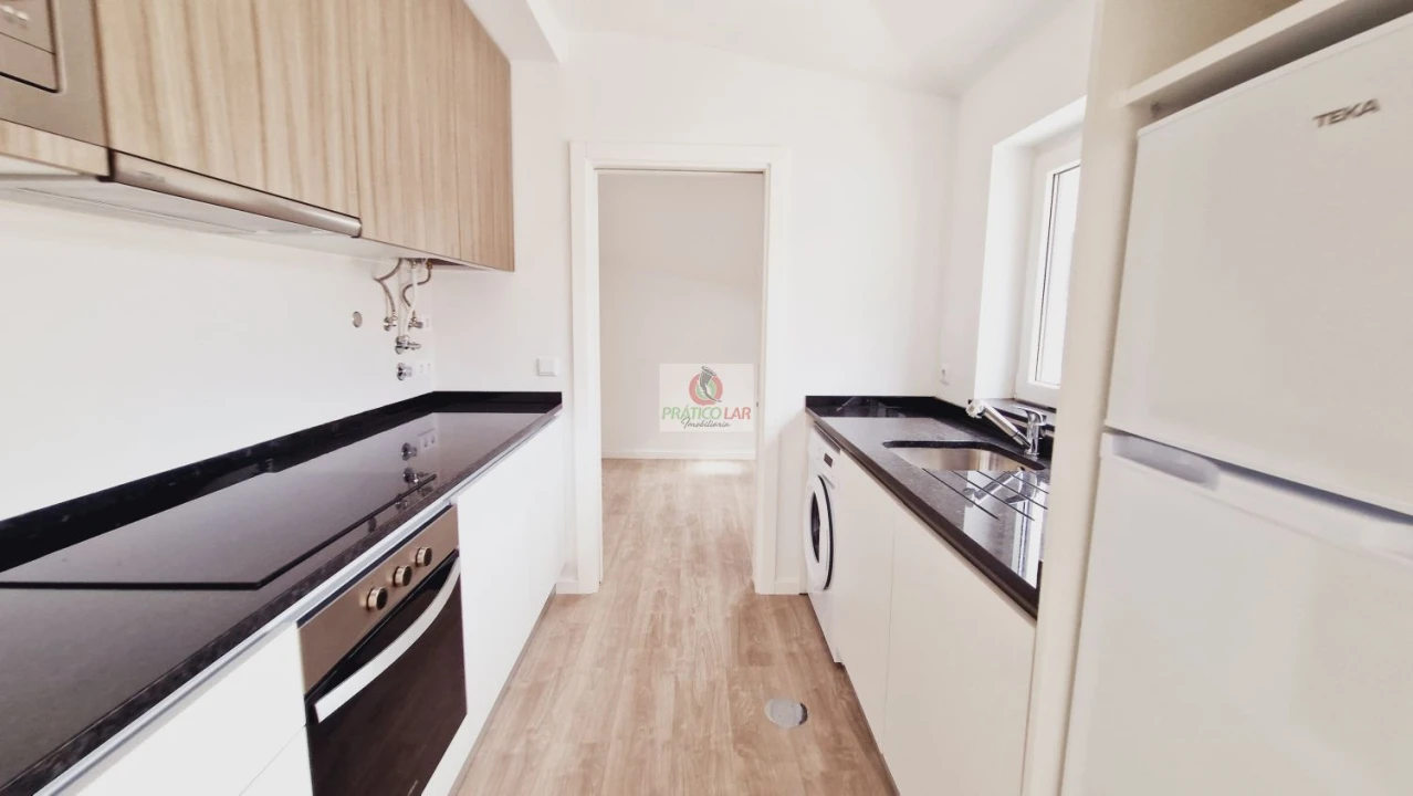 Apartamento T0 para Venda em Esgueira Foto 10