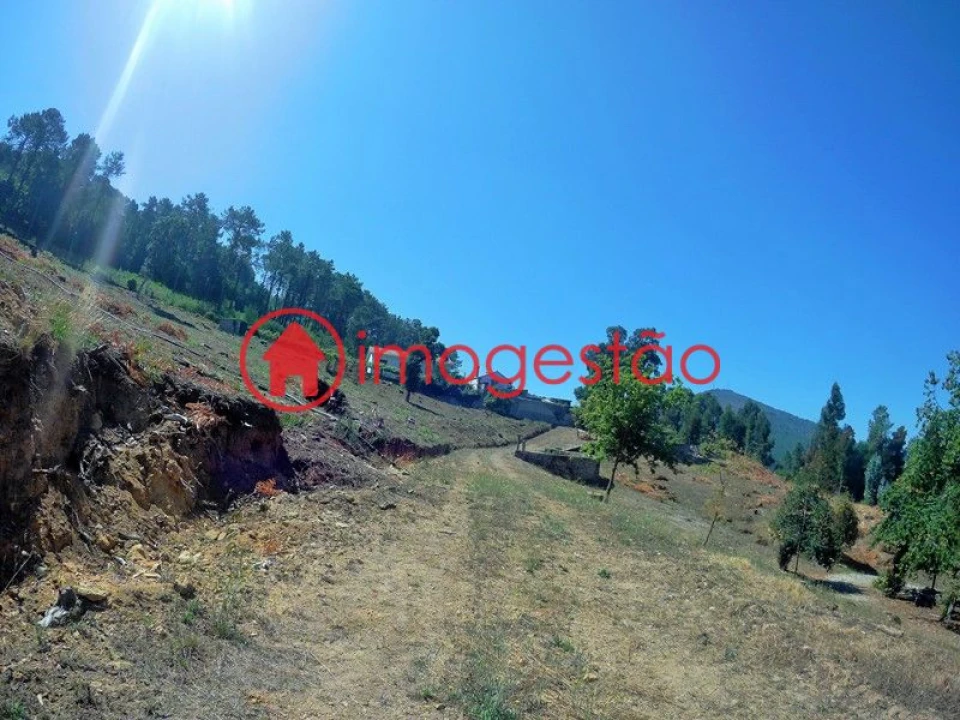 Terreno para Venda em Vila Nova de Cerveira e Lovelhe Foto 1
