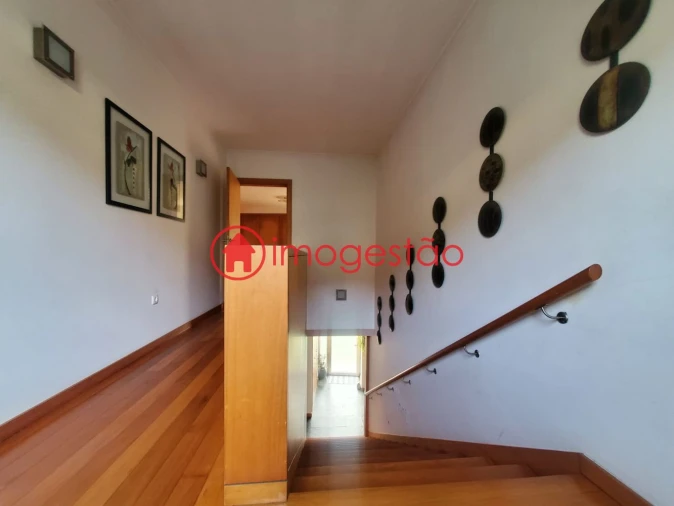 Moradia T5 para Venda em Lanhelas Foto 6