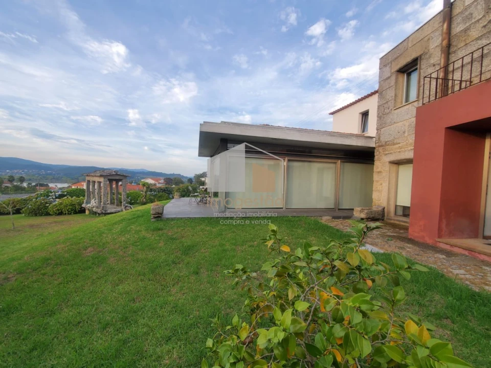 Moradia T5 para Venda em Lanhelas Foto 22