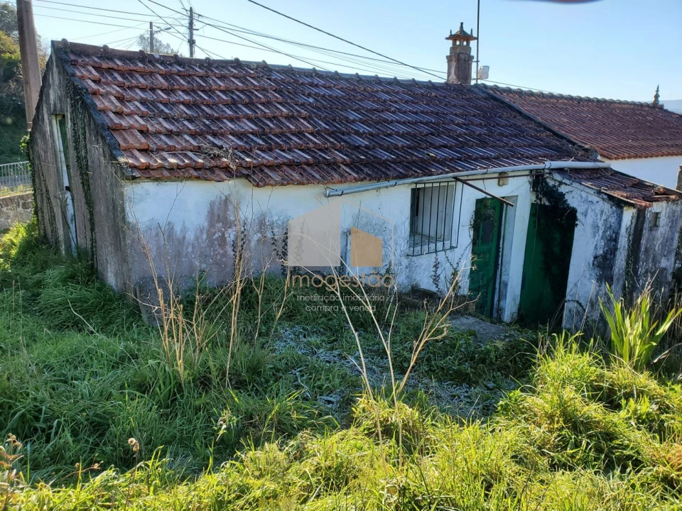 Moradia T3 para Venda em Candemil e Gondar Foto 2