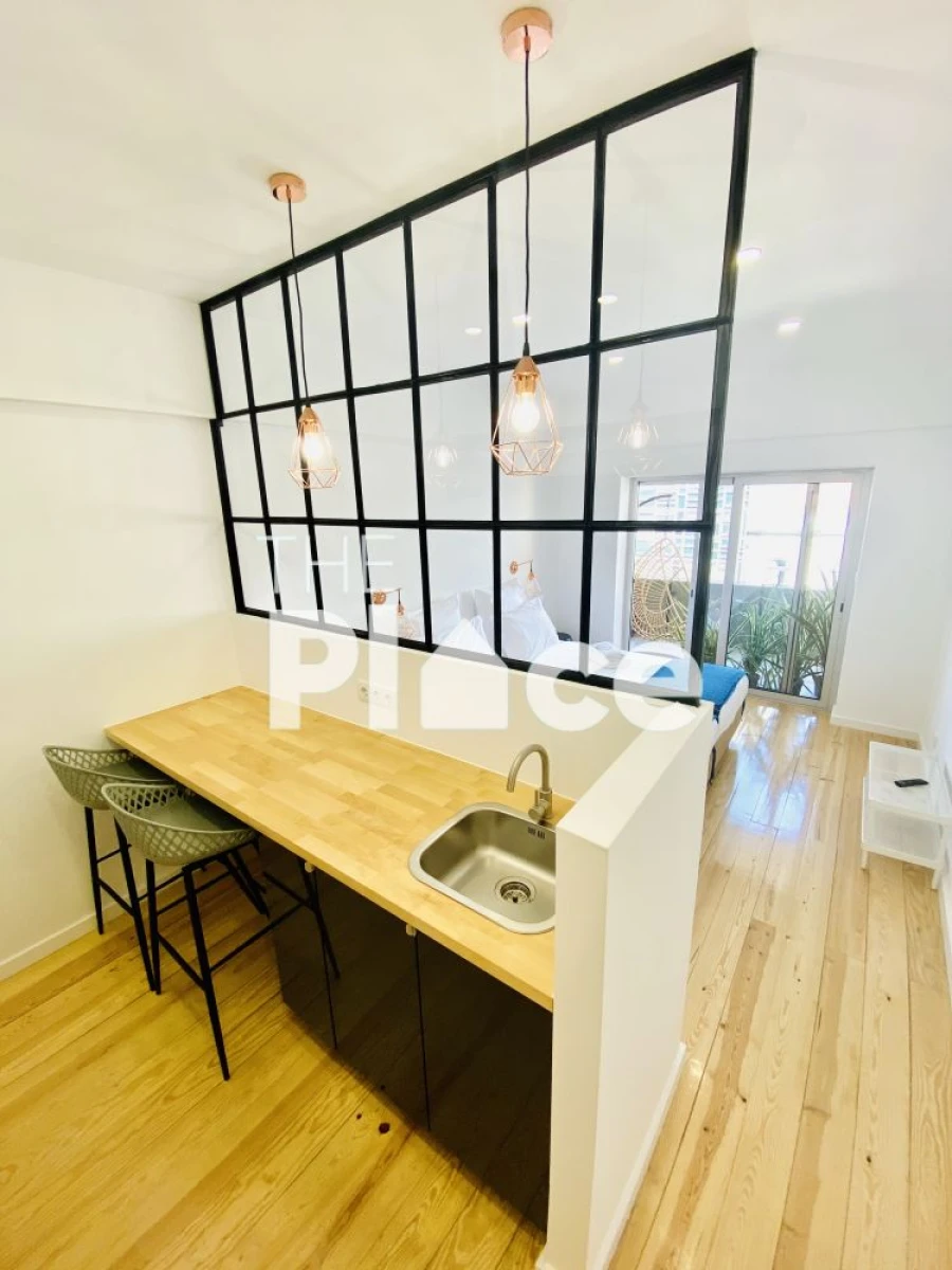 Apartamento T9 para Venda em Santo António Foto 24