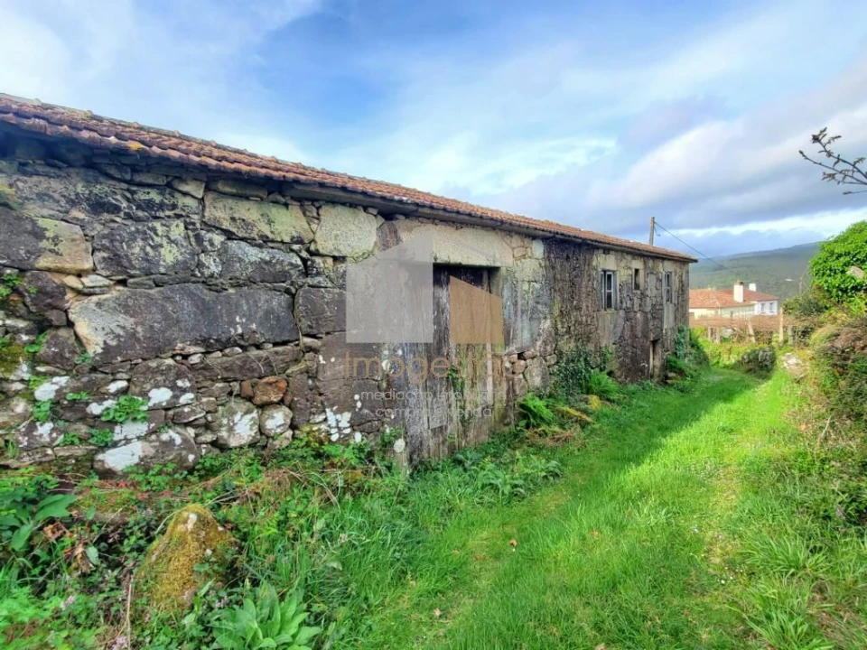 Quinta T3 para Venda em Sapardos Foto 5