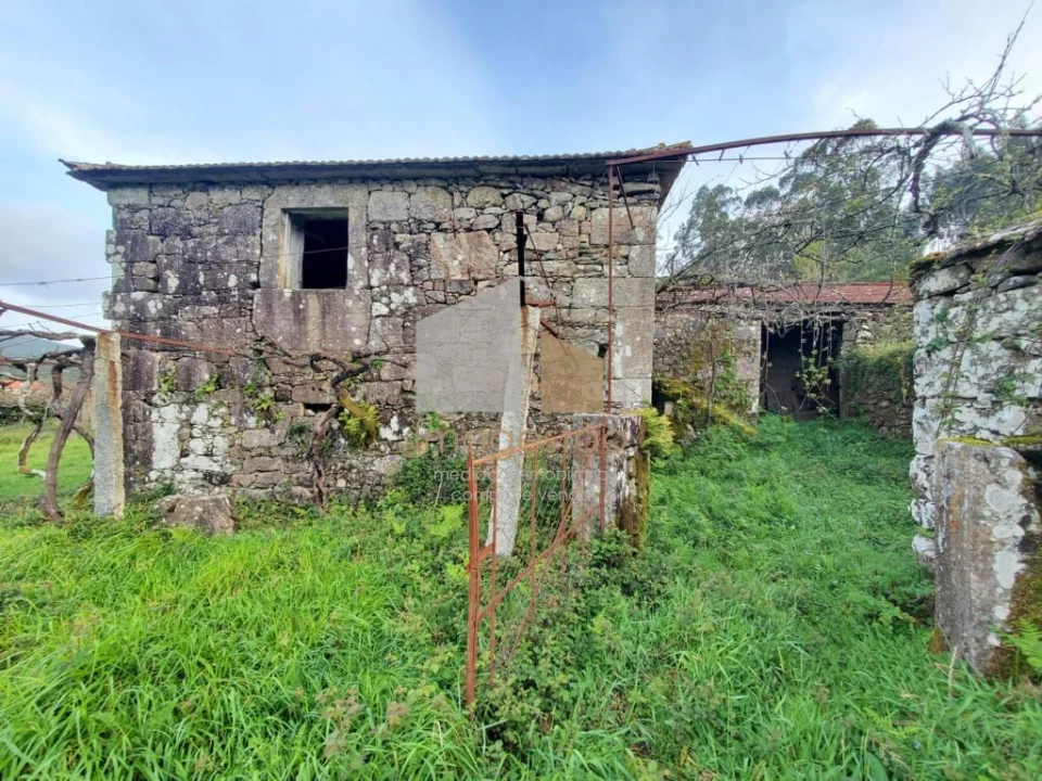 Quinta T3 para Venda em Sapardos Foto 14