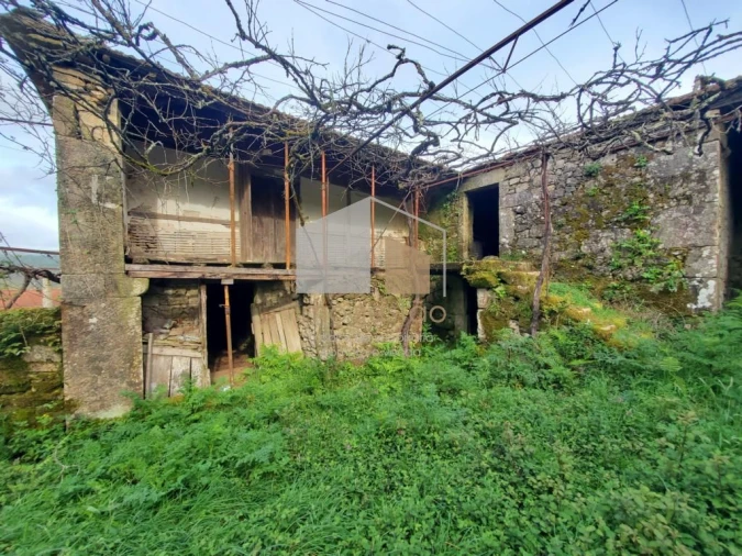 Quinta T3 para Venda em Sapardos Foto 17