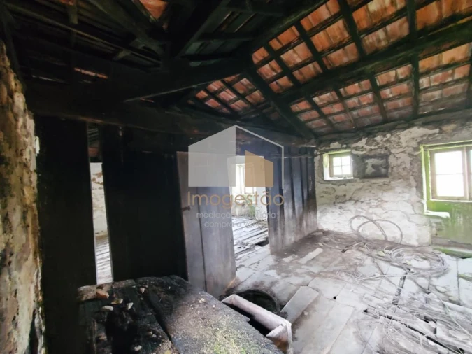 Quinta T3 para Venda em Sapardos Foto 20