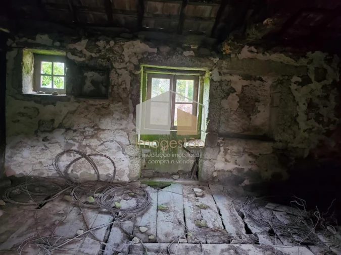 Quinta T3 para Venda em Sapardos Foto 24