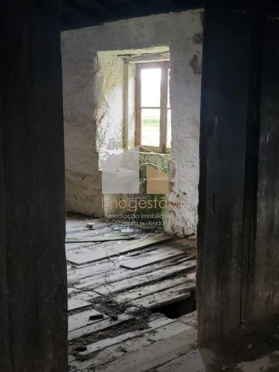 Quinta T3 para Venda em Sapardos Foto 26