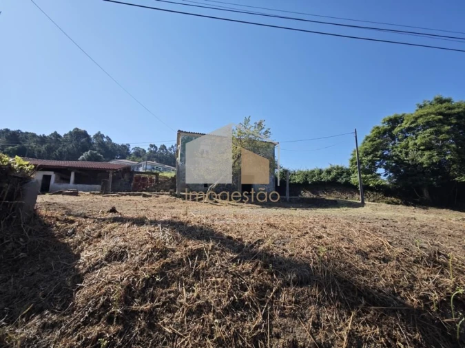 Moradia T3 para Venda em Cornes Foto 35