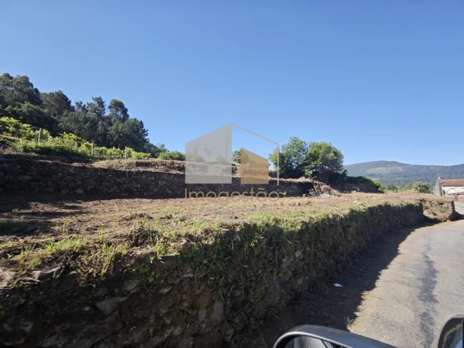 Moradia T3 para Venda em Cornes Foto 30