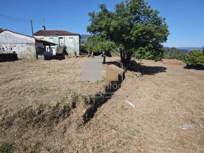 Moradia T3 para Venda em Cornes Foto 33