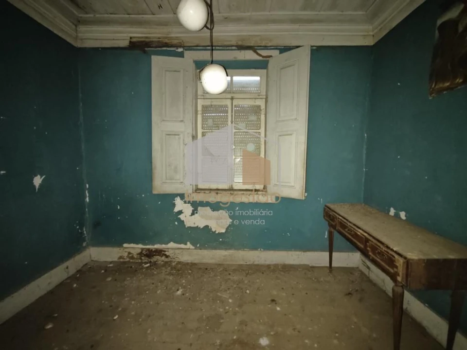 Moradia T3 para Venda em Cornes Foto 22