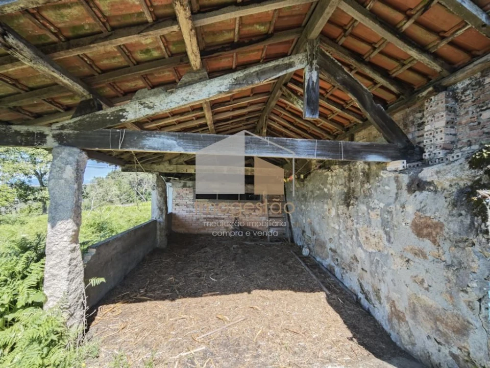 Moradia T3 para Venda em Cornes Foto 10