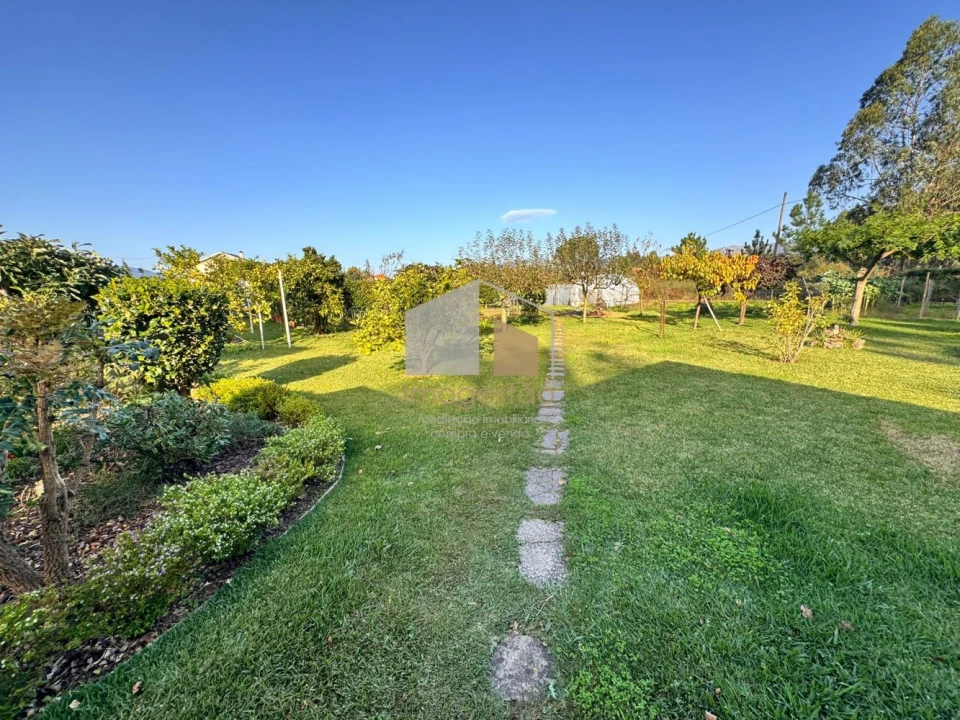 Moradia T4 para Venda em São Julião e Silva Foto 16