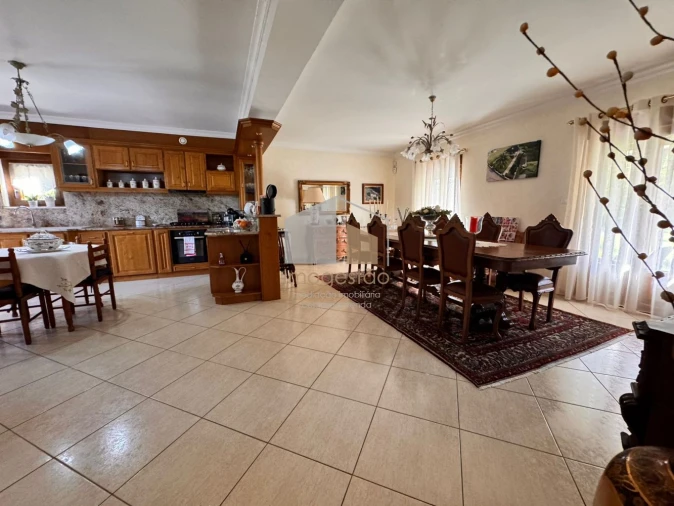 Moradia T4 para Venda em São Julião e Silva Foto 6