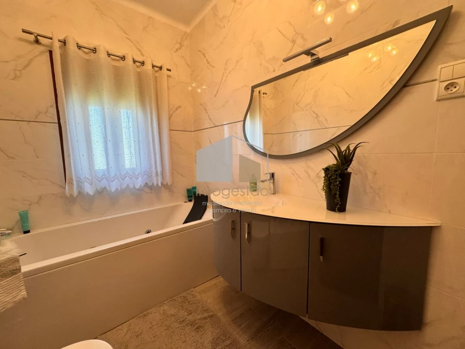 Moradia T4 para Venda em São Julião e Silva Foto 25