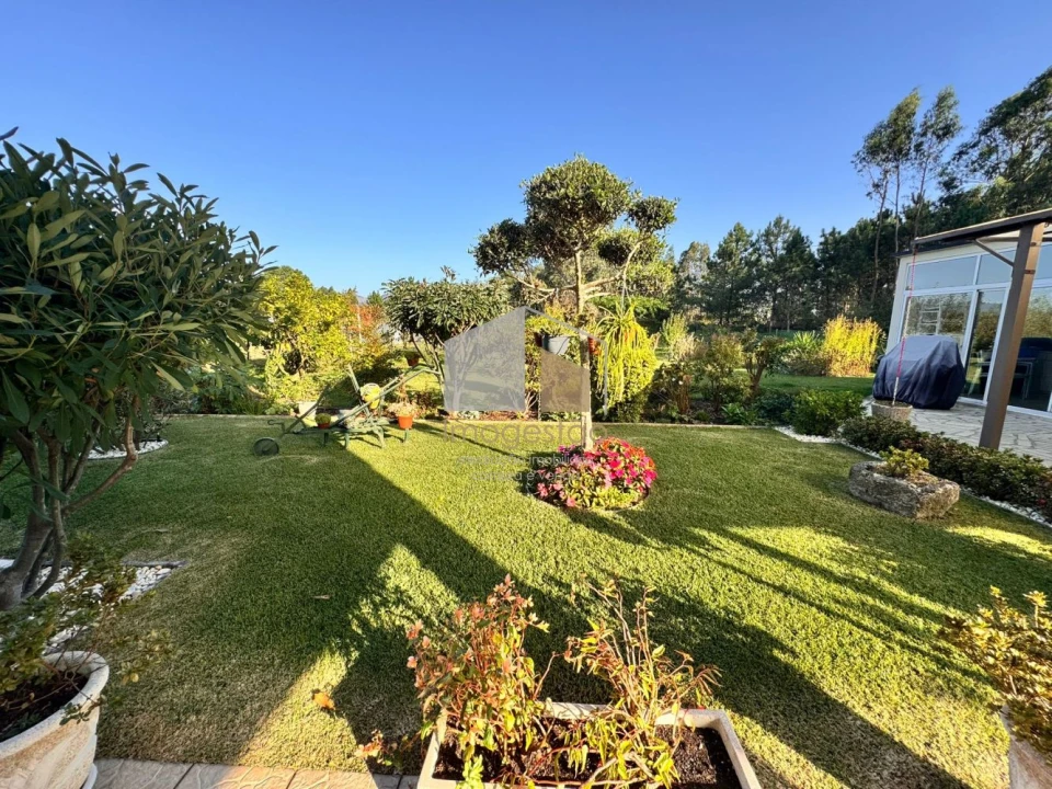 Moradia T4 para Venda em São Julião e Silva Foto 21