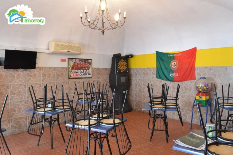 Moradia T0 para Venda em Corval Foto 6