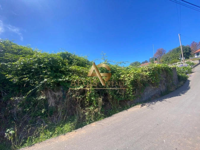 Terreno para Venda em Fajã da Ovelha Foto 4