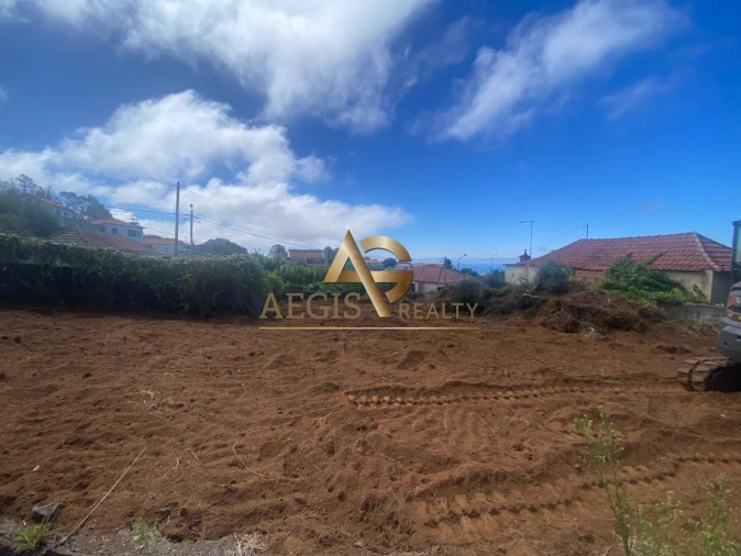Terreno para Venda em Fajã da Ovelha Foto 2