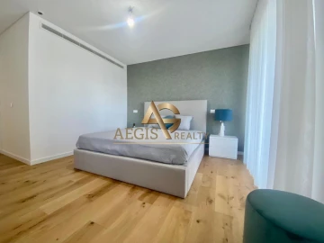 Apartamento T5 para Venda em Funchal (São Pedro)