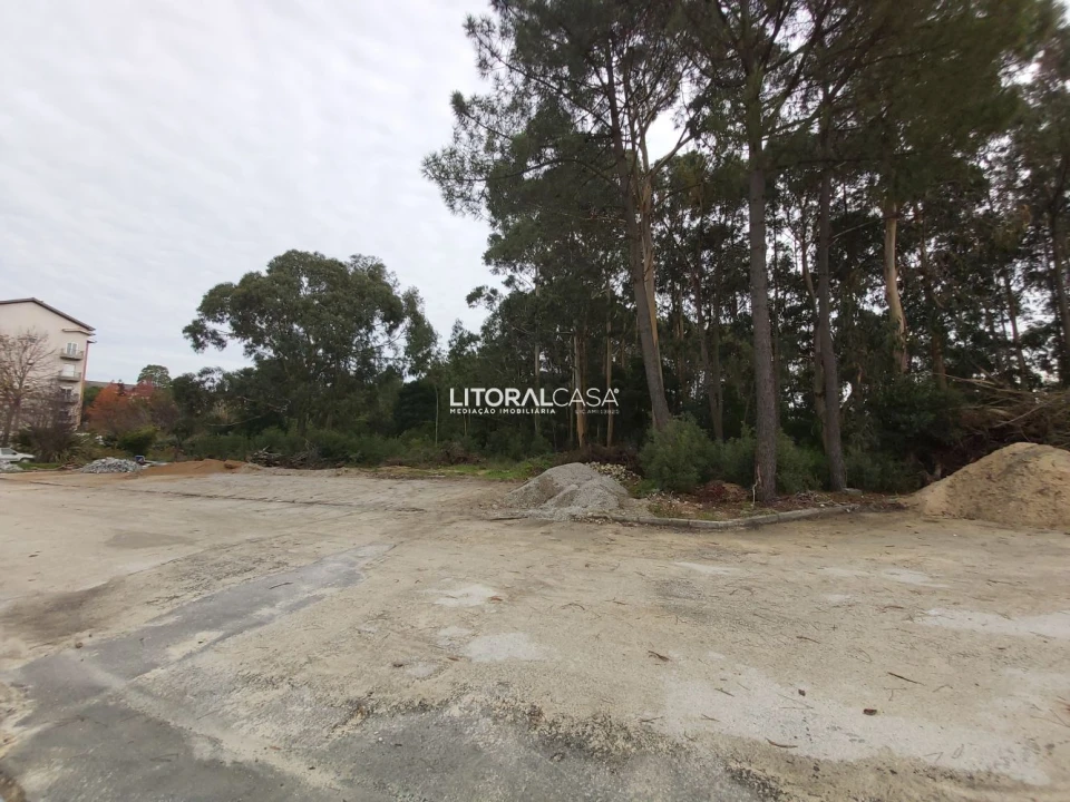 Terreno para Venda em Eixo e Eirol Foto 5