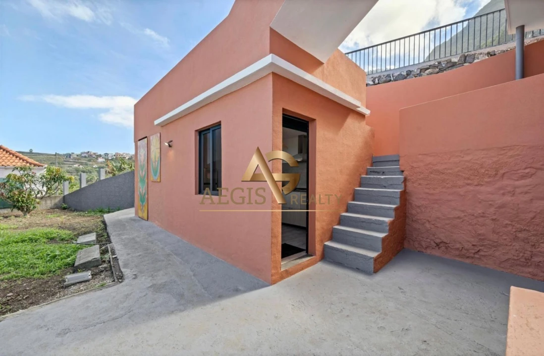 Moradia T2 para Venda em Ponta Delgada Foto 23