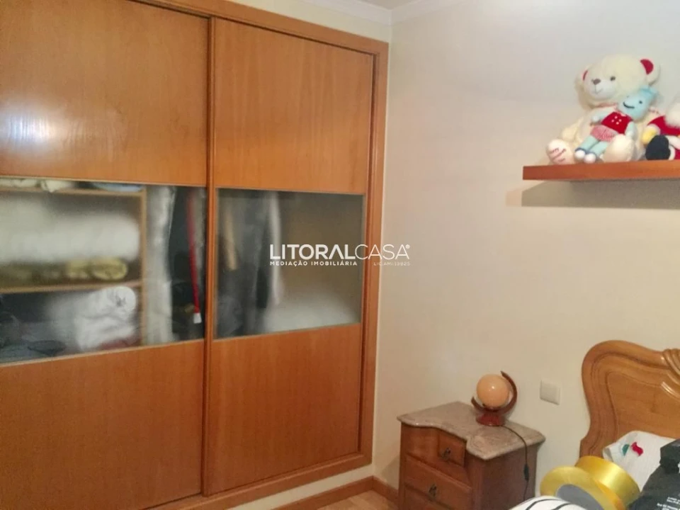 Moradia T4 para Venda em Oliveira do Bairro Foto 9