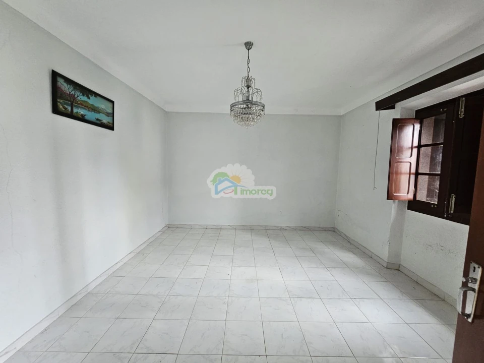 Moradia T4 para Venda em Campo e Campinho Foto 1