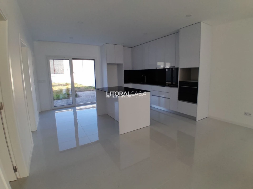 Moradia T3 para Venda em Oliveira do Bairro Foto 23