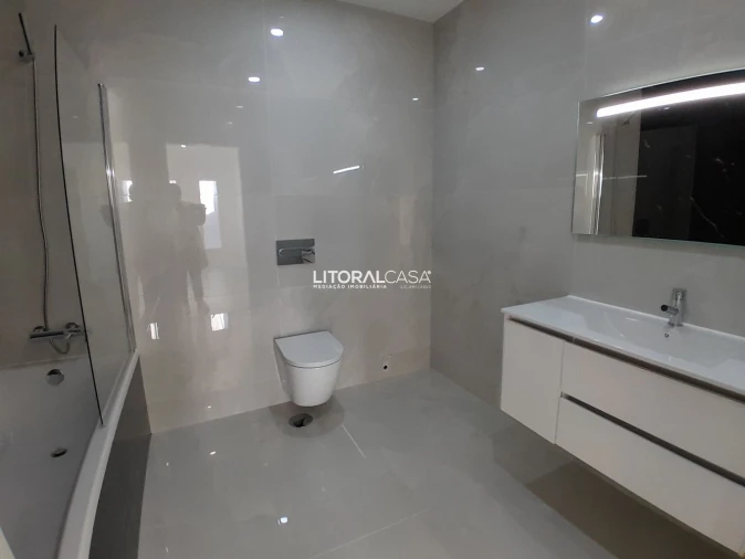 Moradia T3 para Venda em Oliveira do Bairro Foto 28