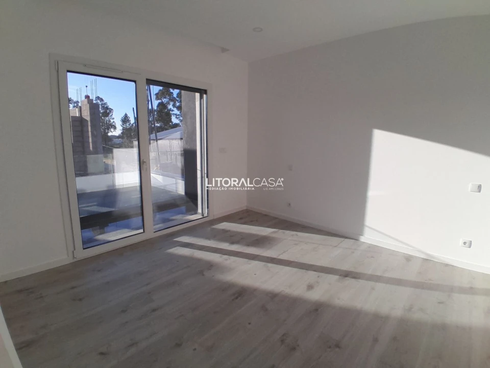 Moradia T3 para Venda em Oliveira do Bairro Foto 35