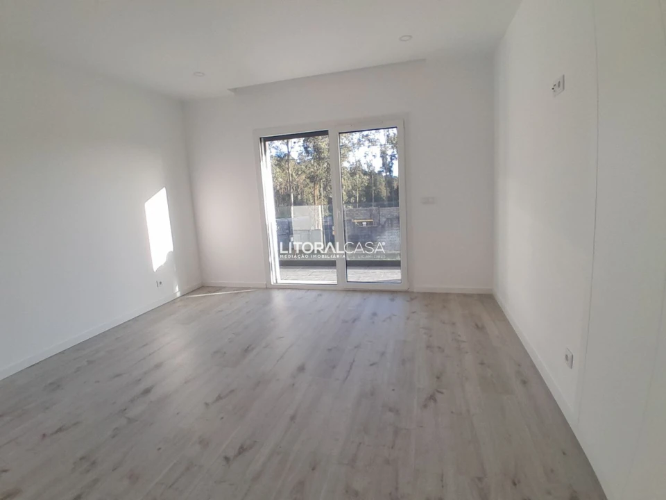 Moradia T3 para Venda em Oliveira do Bairro Foto 36