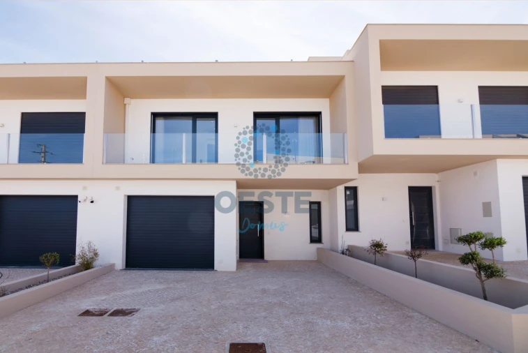 Moradia T4 para Venda em Lourinhã e Atalaia Foto 3