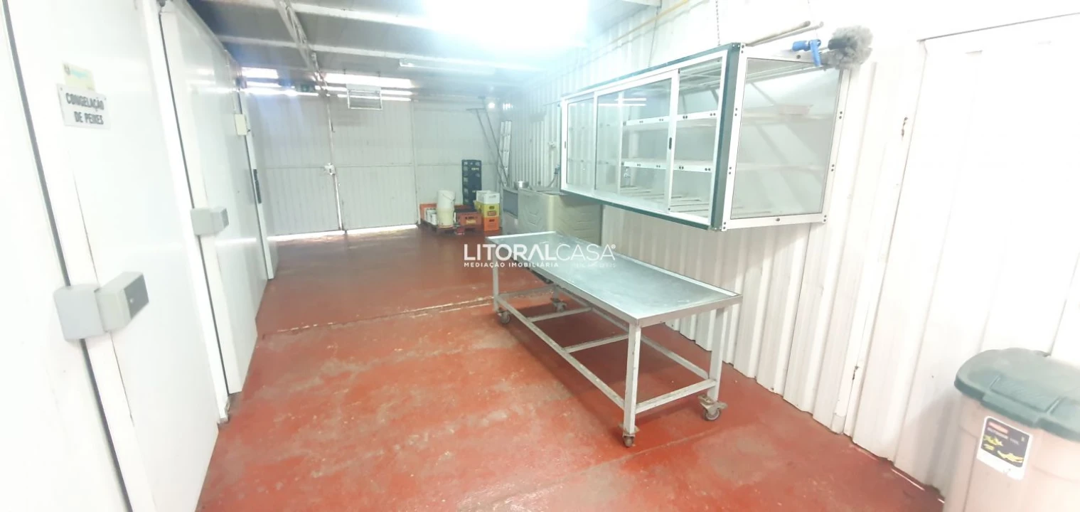 Loja para Venda em Travassô e Óis da Ribeira Foto 15