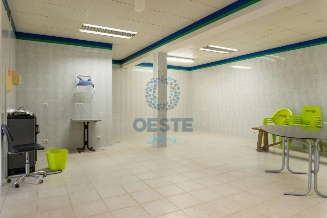 Moradia T4 para Venda em Painho e Figueiros Foto 11