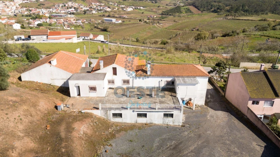 Moradia T4 para Venda em Painho e Figueiros Foto 2