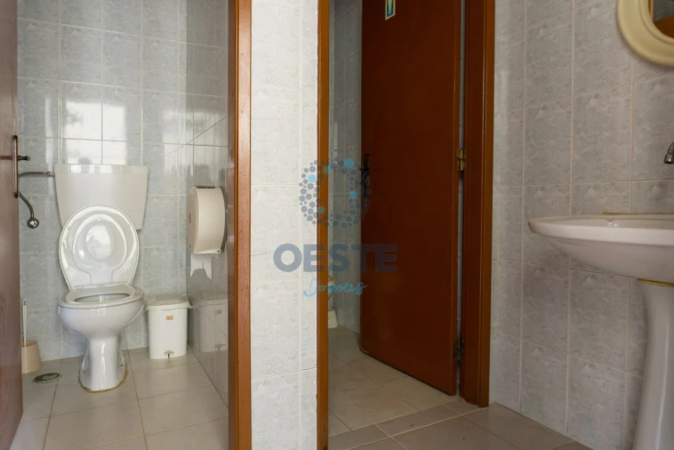 Moradia T4 para Venda em Painho e Figueiros Foto 12