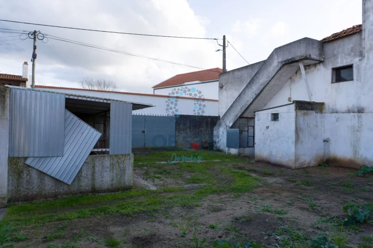 Loja para Venda em Roliça Foto 14