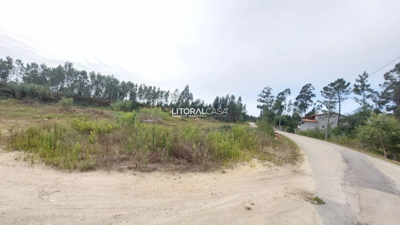 Terreno para Venda em Requeixo, Nossa Senhora de Fátima e Nariz Foto 1