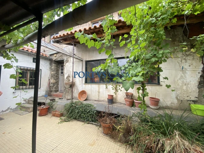 Moradia T0 para Venda em Freixo de Espada a Cinta e Mazouco Foto 10