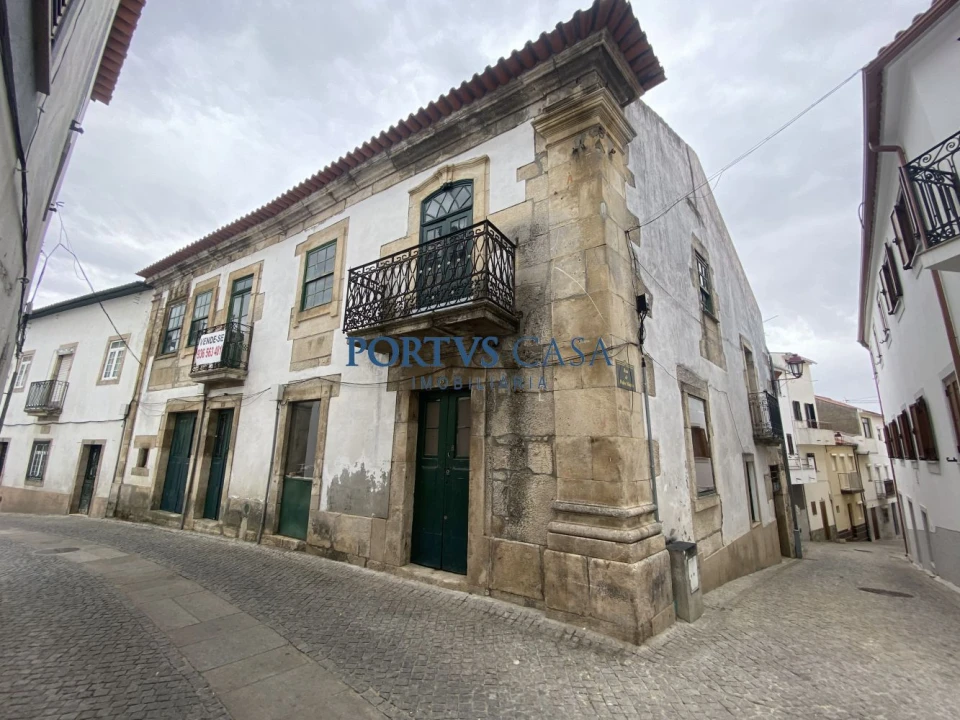 Moradia T0 para Venda em Freixo de Espada a Cinta e Mazouco Foto 1