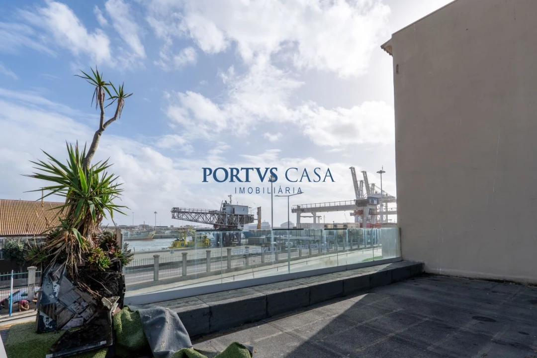 Moradia T6 para Venda em Matosinhos e Leça da Palmeira Foto 16