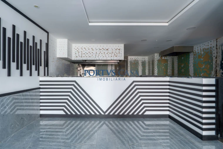 Moradia T6 para Venda em Matosinhos e Leça da Palmeira Foto 14