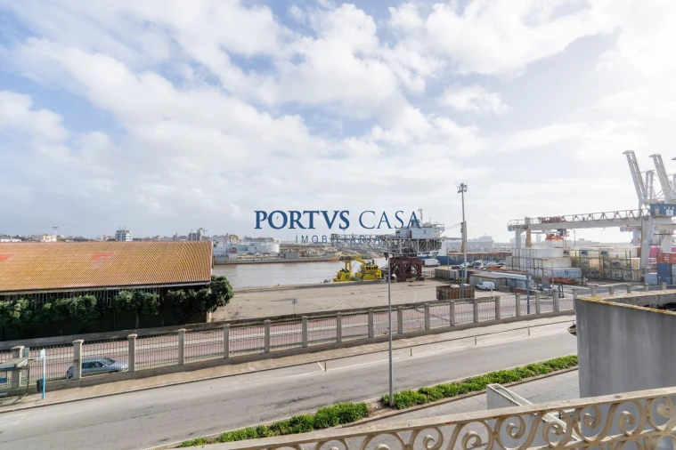 Moradia T6 para Venda em Matosinhos e Leça da Palmeira Foto 17