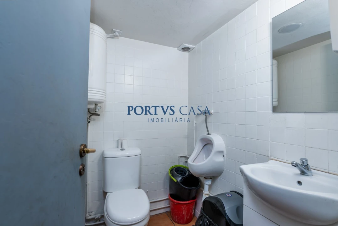 Loja para Trespasse em Cedofeita, Santo Ildefonso, Sé, Miragaia, São Nicolau e Vitória Foto 16