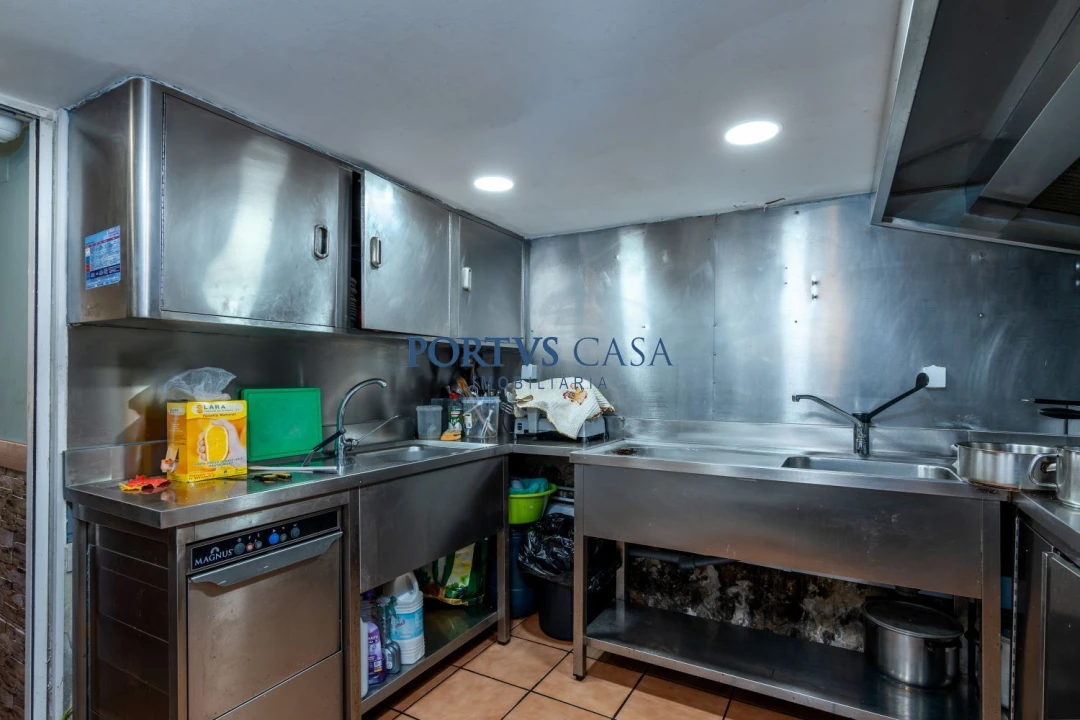 Loja para Trespasse em Cedofeita, Santo Ildefonso, Sé, Miragaia, São Nicolau e Vitória Foto 14