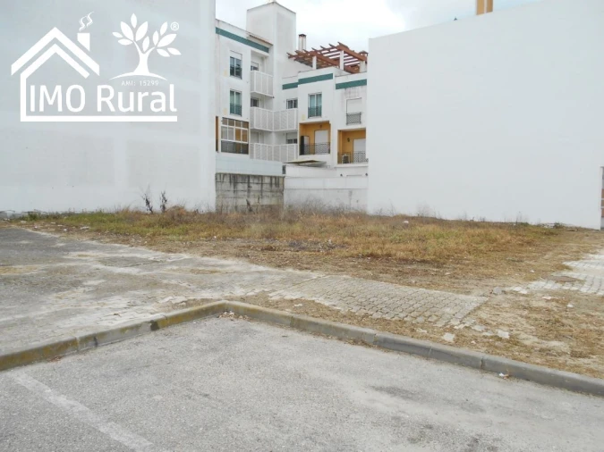 Terreno para Venda em Almeirim Foto 2