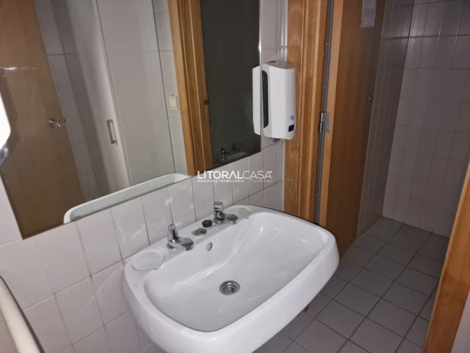 Loja para Venda em Gafanha da Nazaré Foto 14