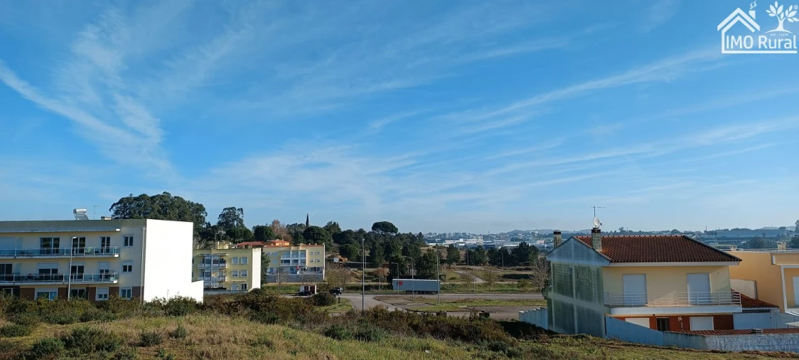 Moradia T3 para Venda em Marvila, Ribeira Santarém, São Salvador, São Nicolau Foto 4